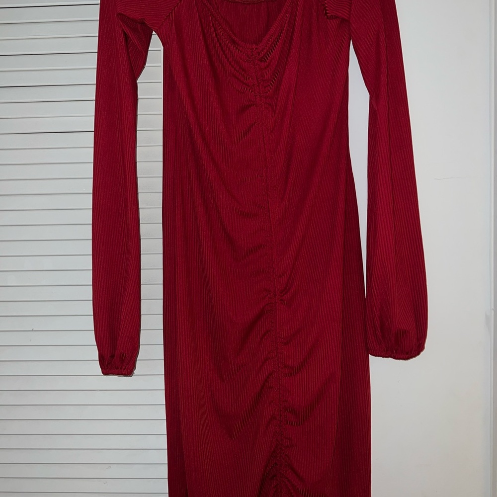 Elegant Red Long Sleeve Dress